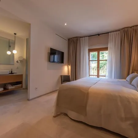 Hotel Nema Boutique & 4*